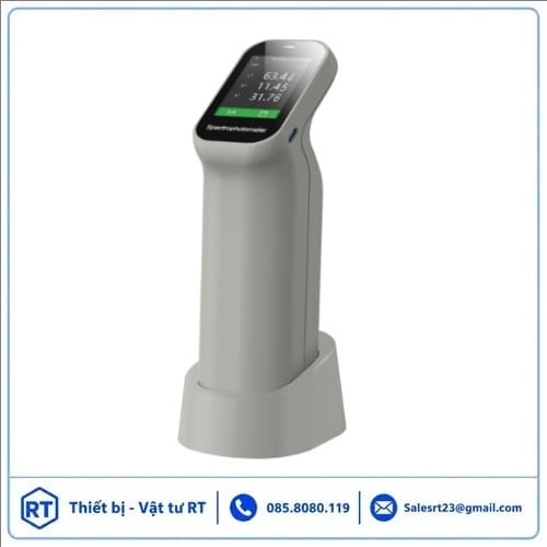 Hình ảnh Máy So Màu DS-200 CHNSpec với thiết kế cầm tay hiện đại, màn hình màu hiển thị dữ liệu đo, dùng để kiểm tra màu sắc, đo sai lệch màu và quản lý chất lượng màu trong sản xuất công nghiệp. Máy So Màu DS-200 CHNSpec là thiết bị đo màu quang phổ cầm tay chuyên nghiệp, hỗ trợ đo sai lệch màu ΔE, hệ màu Lab, RGB, XYZ và đánh giá chất lượng màu sắc chính xác. DS-200 phù hợp cho ngành sơn, nhựa, dệt may, giấy, mực in và các ứng dụng kiểm soát màu trong sản xuất công nghiệp.
